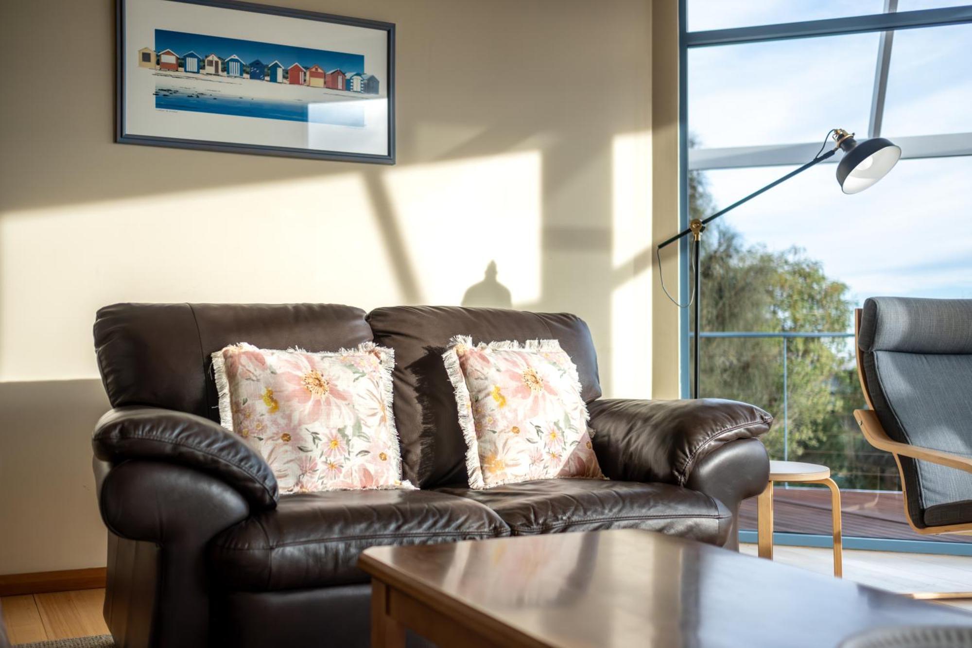 Waterline Holiday Home Coles Bay Esterno foto