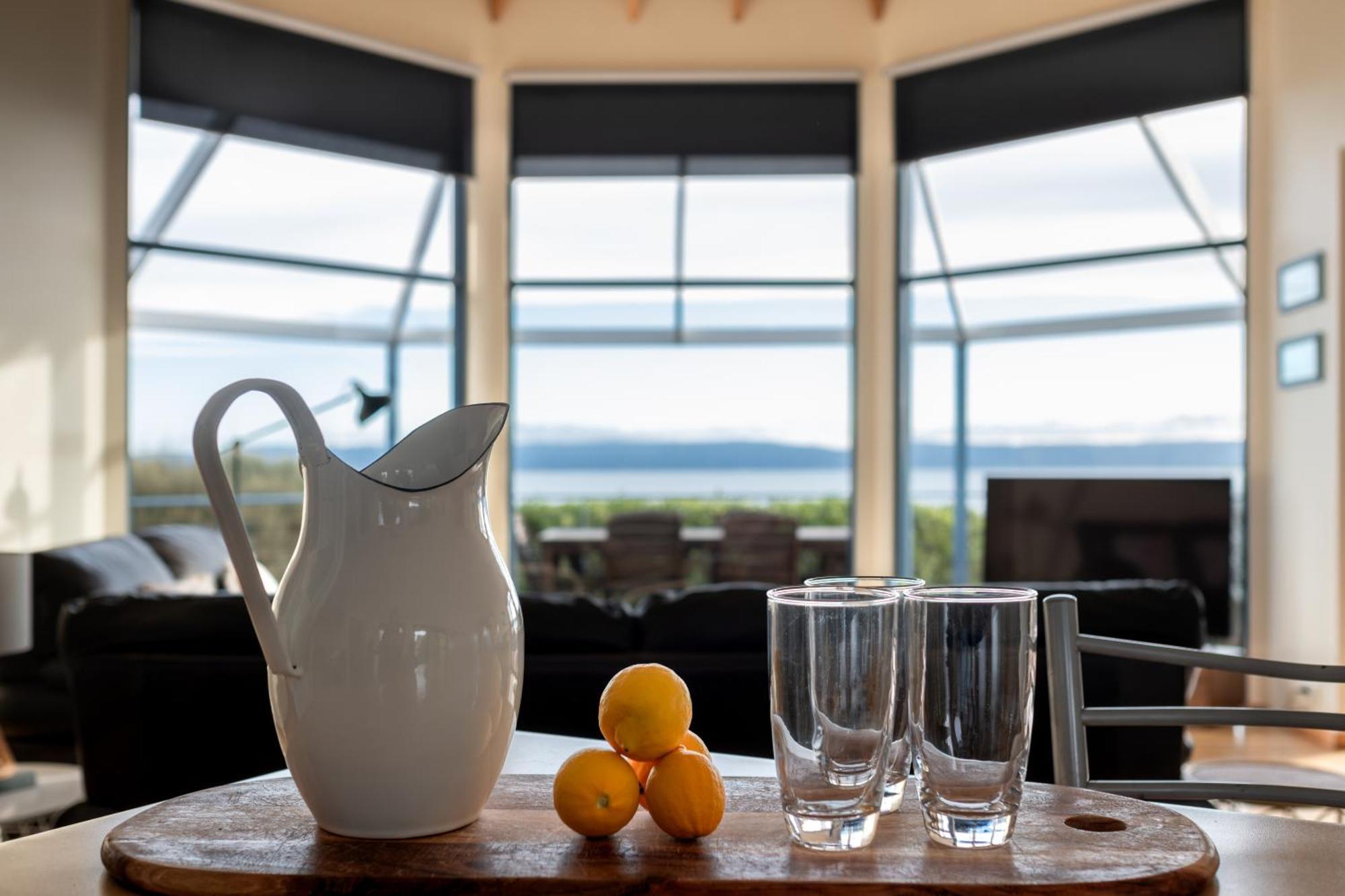 Waterline Holiday Home Coles Bay Esterno foto